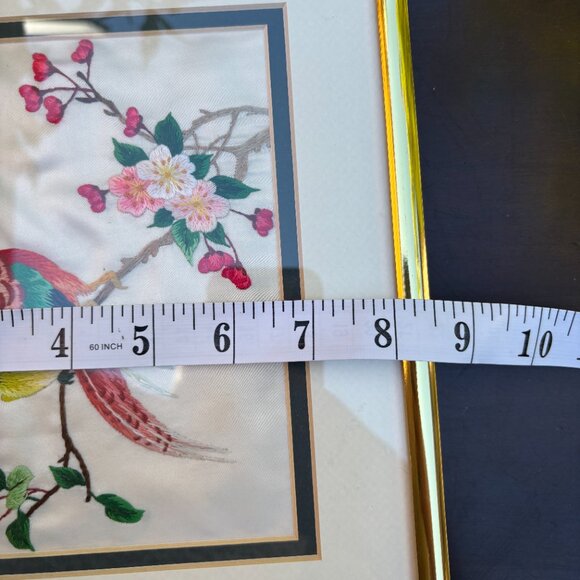 Vintage Chinese Silk Embroidery of Birds & Blossoms Framed Asian Needlework Art - Picture 14 of 16